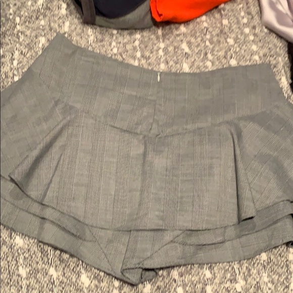 Skort - Picture 2 of 2